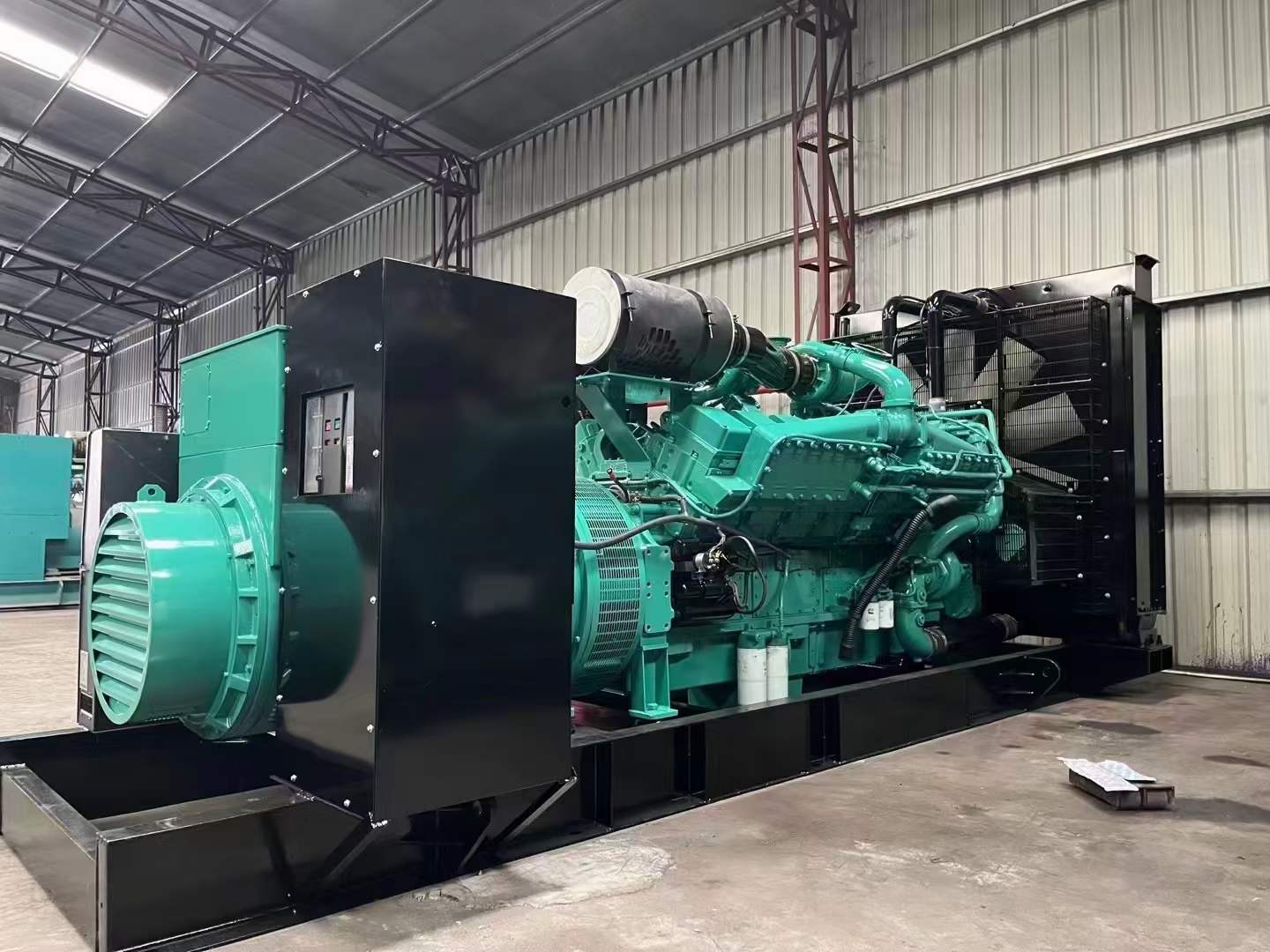 江州如何降低 800kW 柴油发电机输出电流的波动？